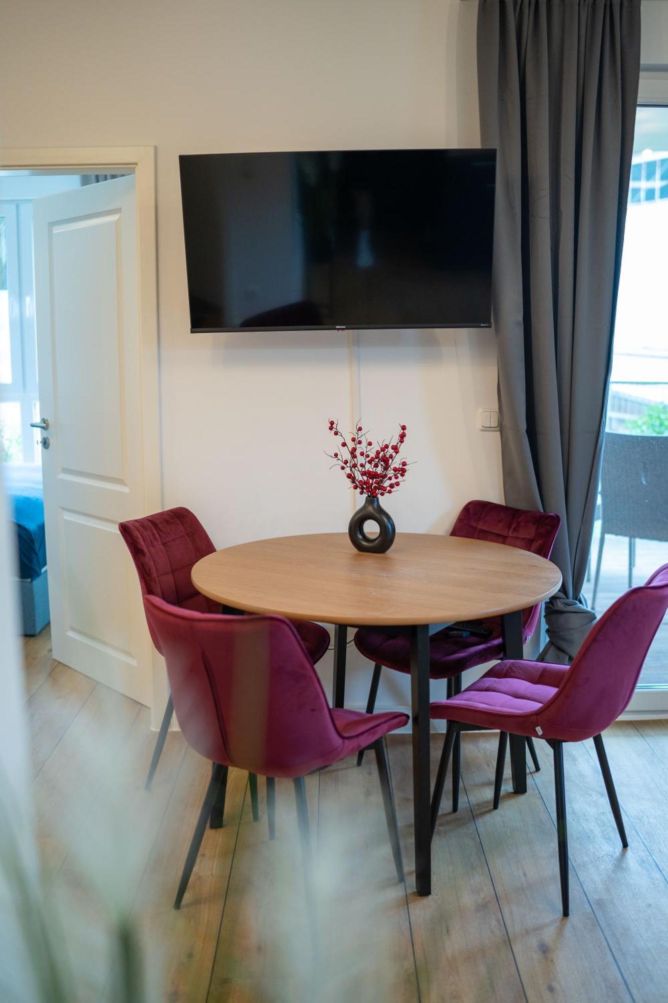 Moebliertes Wohnen - Nina Apartment Rostock Ngoại thất bức ảnh
